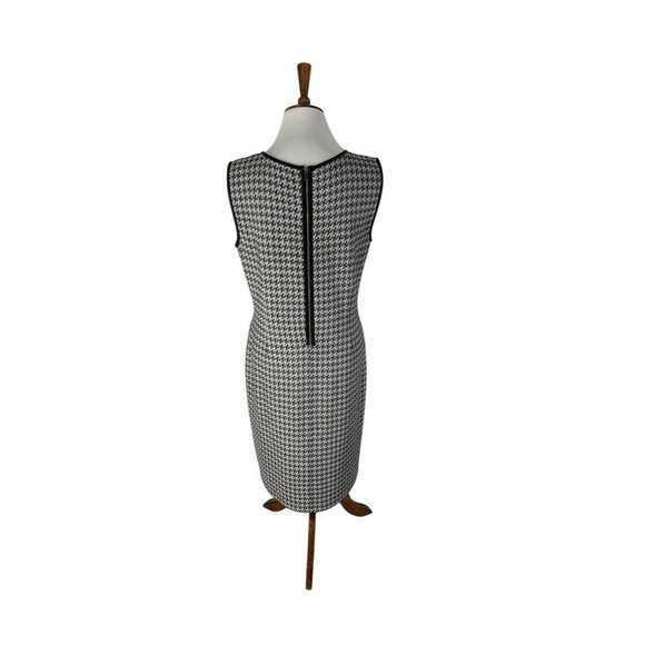 St. John Houndstooth Leather Trim Wool Shift Dress, size 12 - Picture 7 of 14